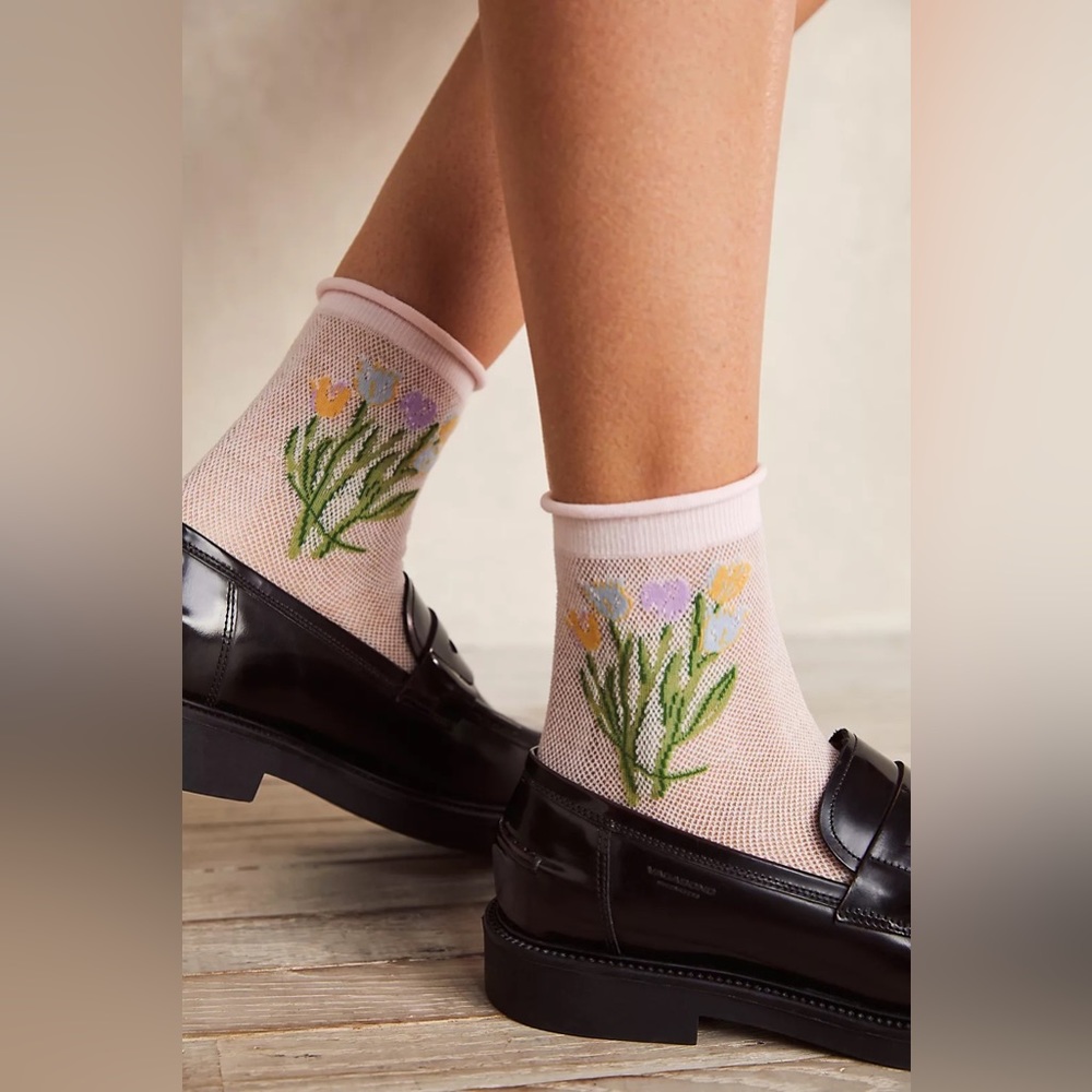 New🌟Blooming Flower Sheer Socks